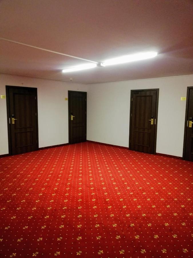 Hotel Gromada Торунь Экстерьер фото