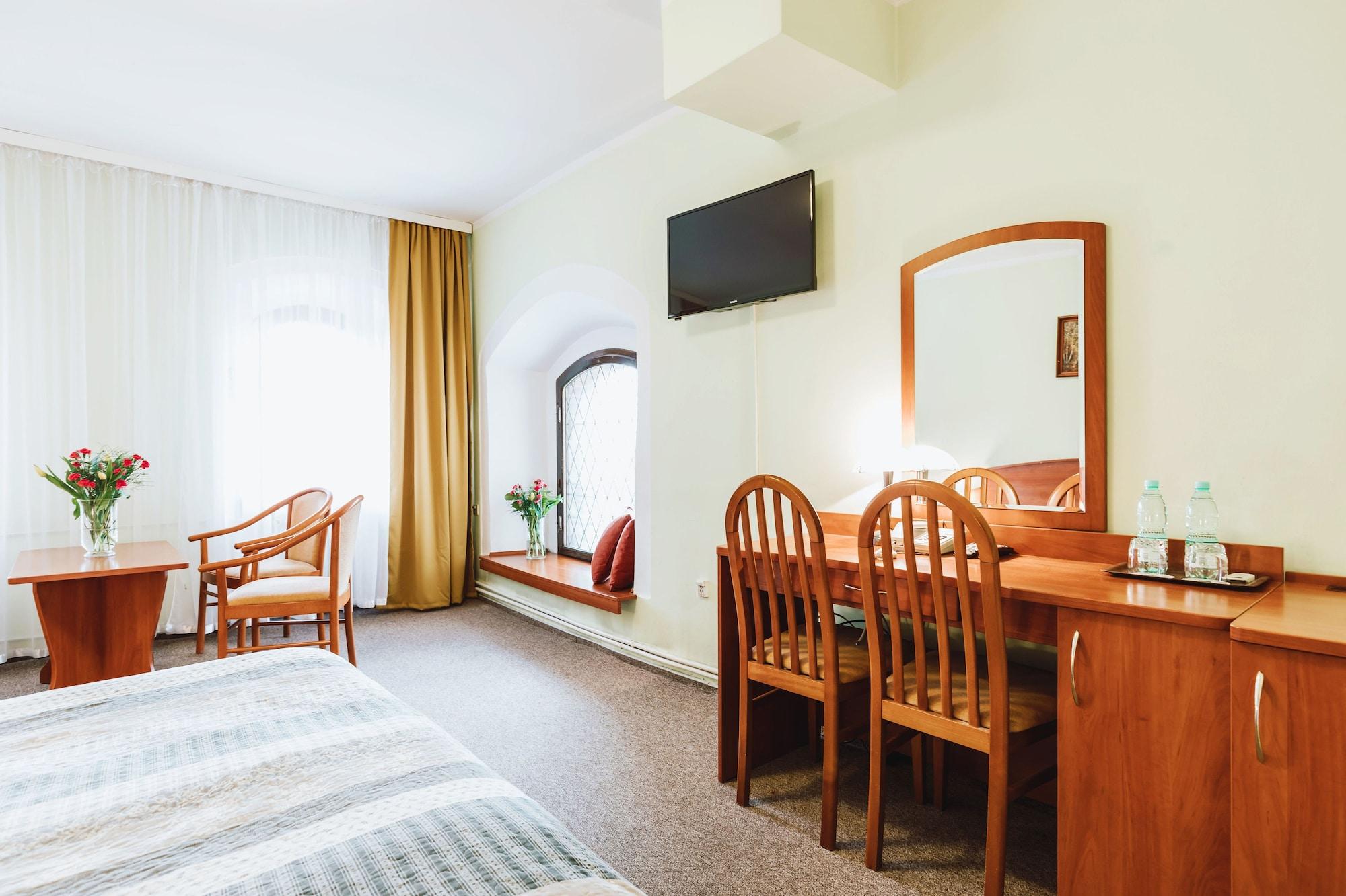 Hotel Gromada Торунь Экстерьер фото