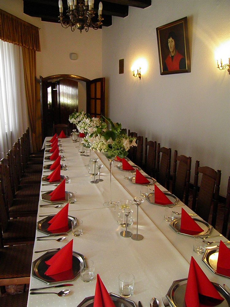 Hotel Gromada Торунь Экстерьер фото